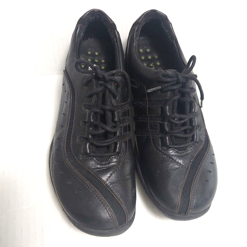 Clarks Wave Womens Size 6M Sneakers Comfort Lace Up Walking Shoes Grandma Black